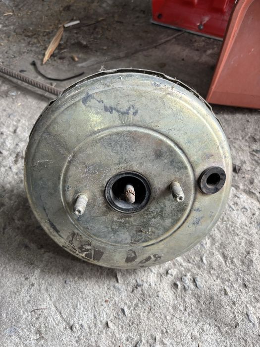 Вакумный усилитель на Волгу, УАЗ