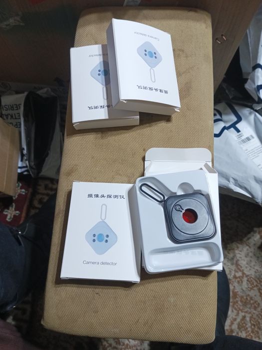 детектор камеры ищит