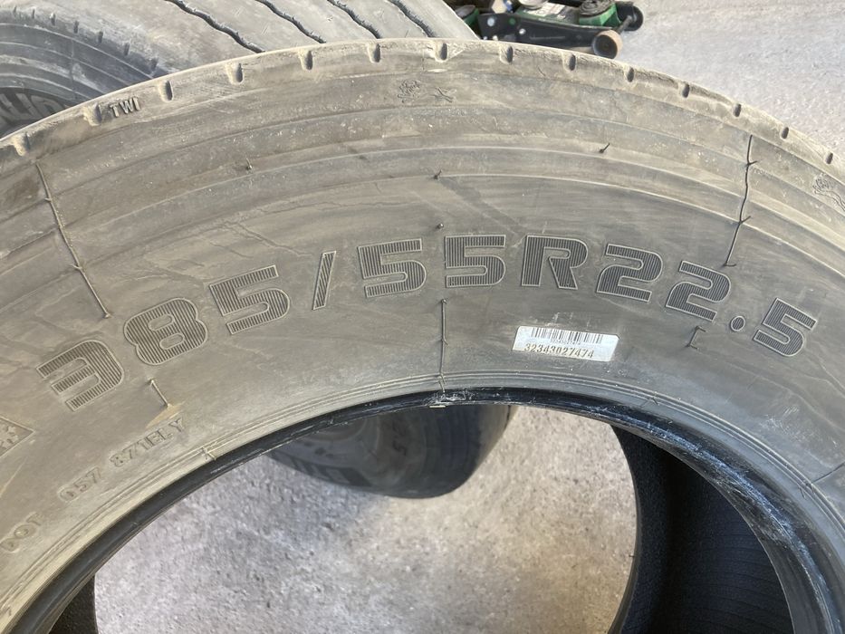Гуми за камион 385-55-22.5