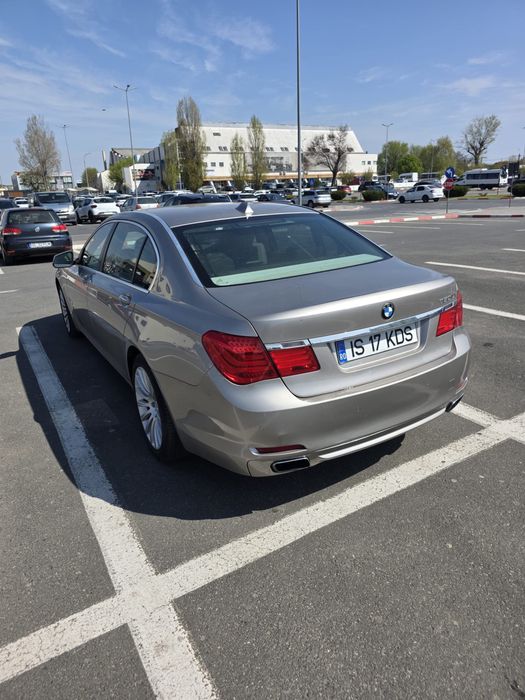 Vand urgent BMW Seria 7 (pret valabil pt cash)