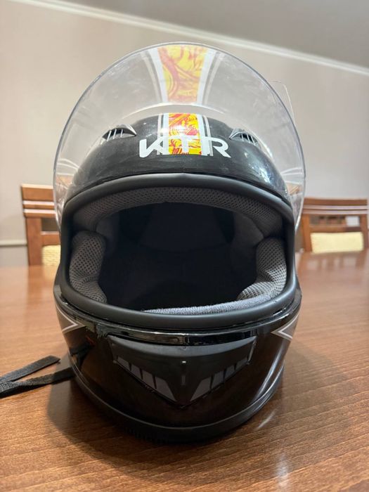 продам мотоциклетный шлем