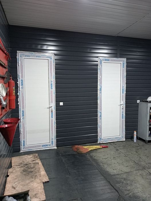 Пластиковые балконы двери окна