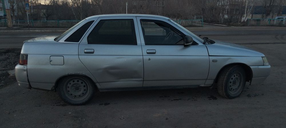 Продам ваз 2110...