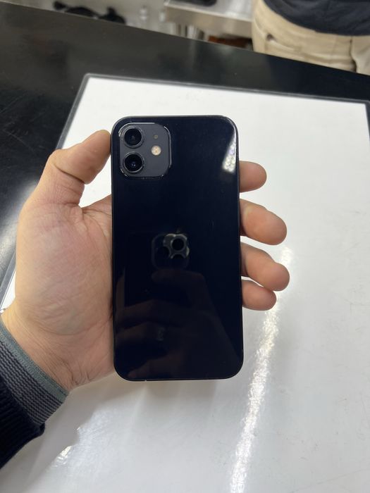 Айфон 12 сатам срочно