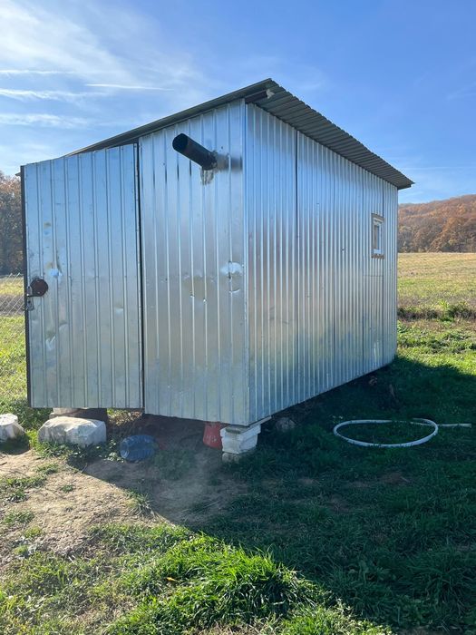 De vânzare un container izolat