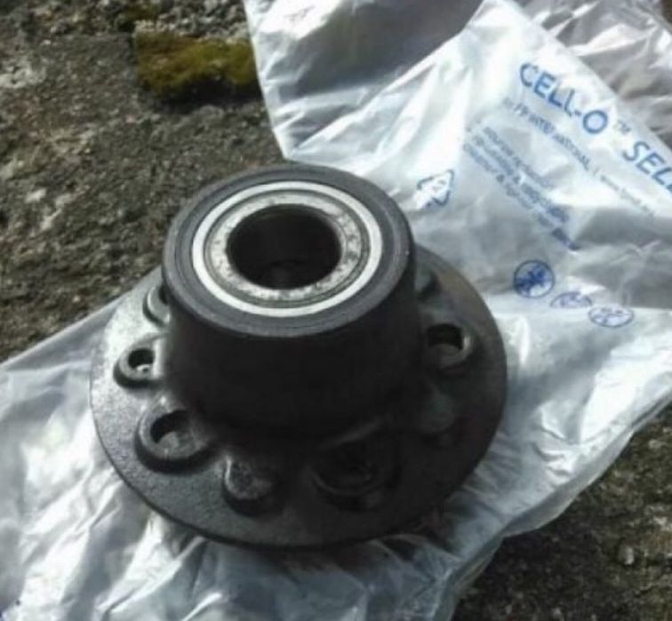 Butuc roata punte spate rulment Rover 75 MG ZT dezmembrez piese dezmem