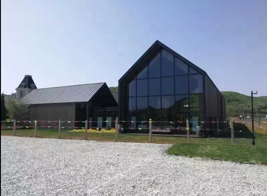 KIT casa moderna pe structura lemn din panouri SIP