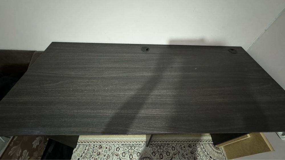 Продам офисный стол/ компьютерный стол