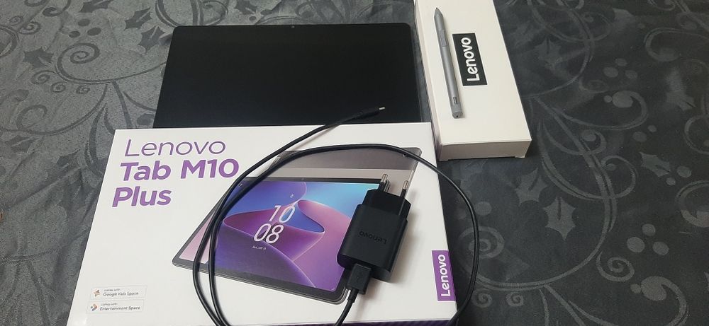 Lenovo Tab M10 Plus (3rd Gen) + Lenovo Active Pen 3
