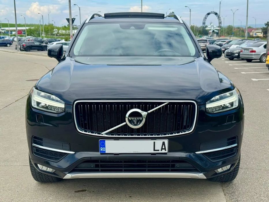 Volvo XC 90 4x4 / 157.816 km / Plafon panoramic / Camere 360