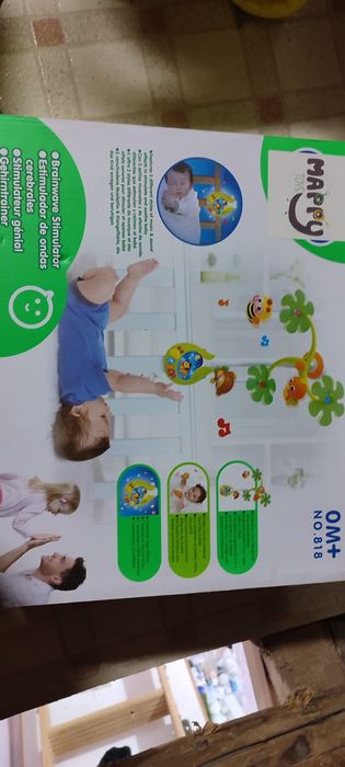 Играчка M-Toys за детско легло, Въртяща, Пееща, Светеща