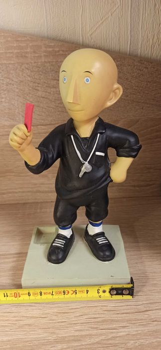 Статуетка Пиерлуиджи Колина, футболен съдия