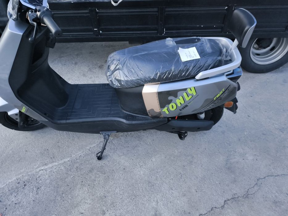 Skuter Tonly yengi