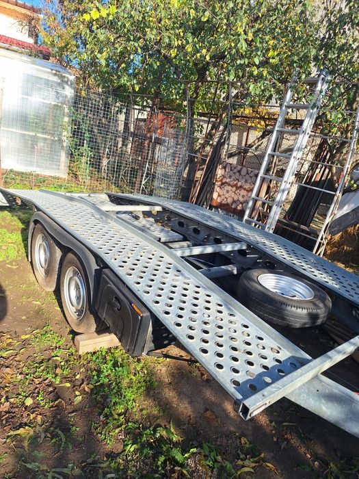 За автомобил и джипове Sirius