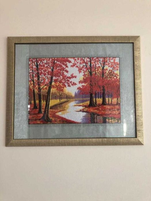 продам картины в раме и стеклом Таугуль 3