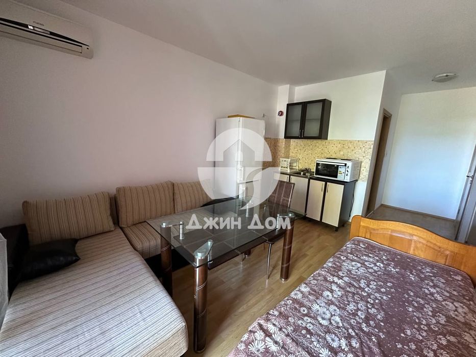 1-стаен в Бургас, област-к.к.Слънчев бряг площ 30 цена 32000