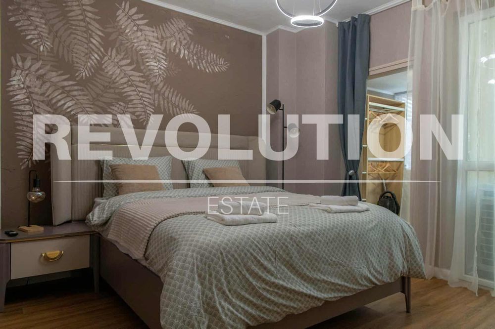 Дава се под наем Четиристаен апартамент в Варна, Център - 112 кв.м за 1495.83 € - Снимка #5