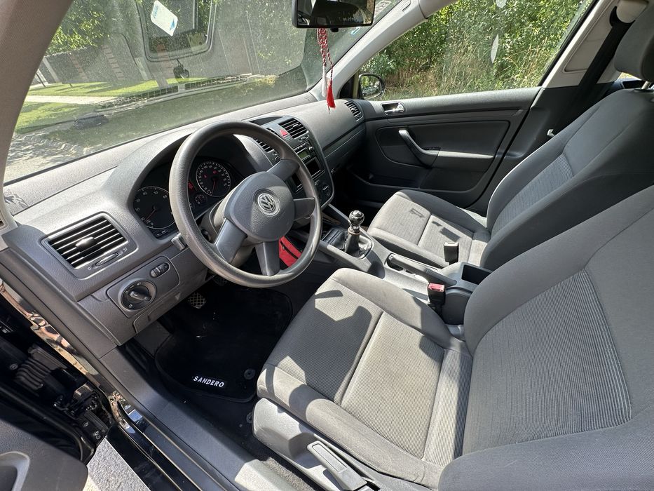Volkswagen Golf V