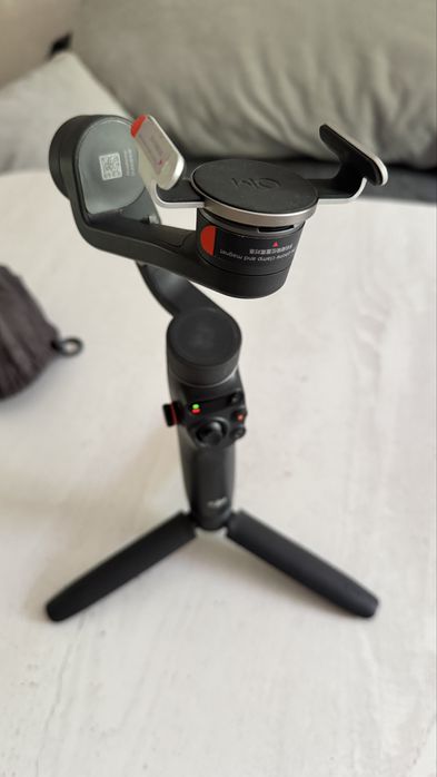 Стабилизатор Стедикам DJI Osmo Mobile 6