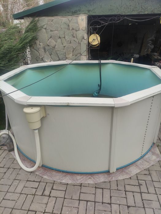 Продам бассейн каркасный 320*120