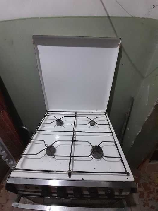 Продаётся плита в хорошем состоянии