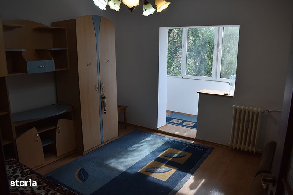 Apartament 4 camere de vanzare Oradea