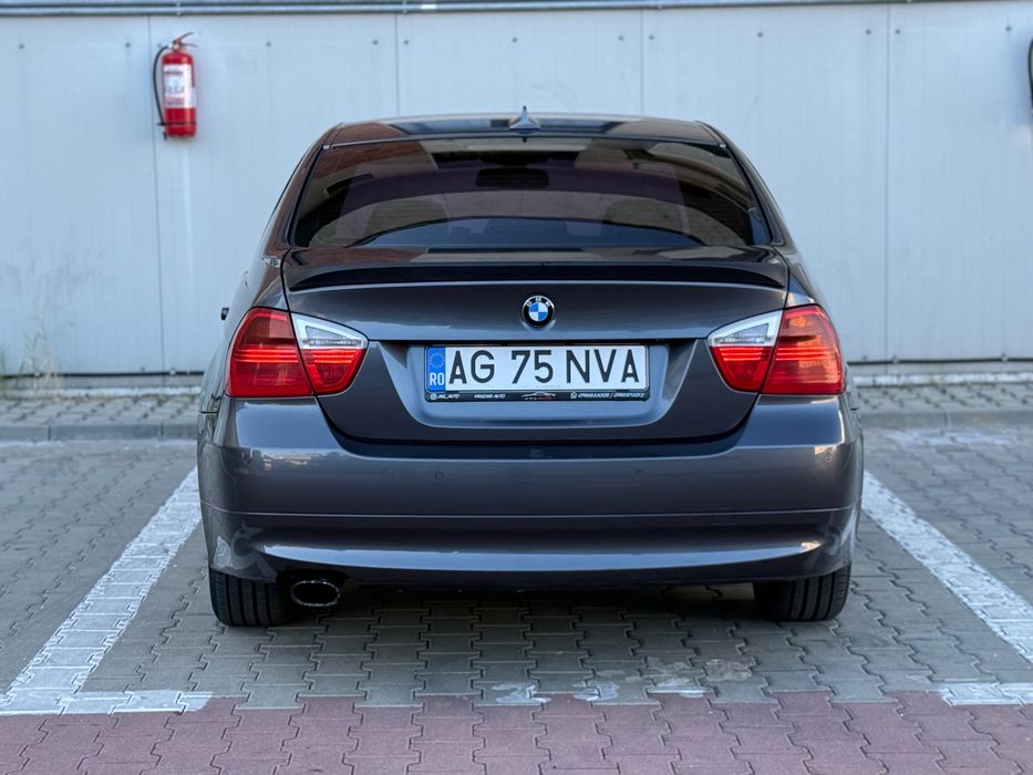 Bmw/e90/320D/2008/navi/bi-xenon
