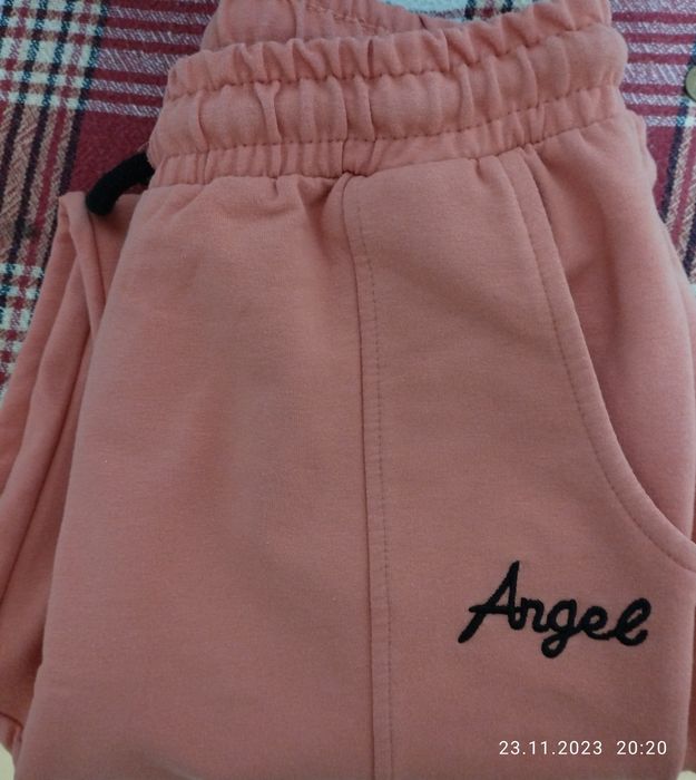Спортно долнище розово и по- тъмно