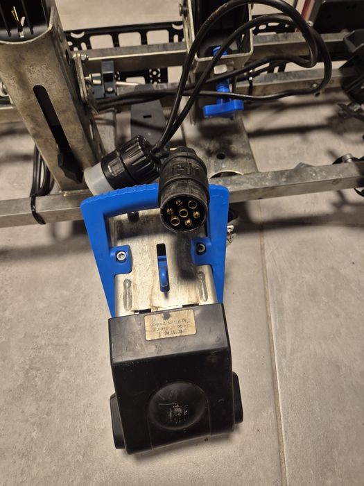 Suport 2 biciclete rabatabil cu prindere pe carlig
