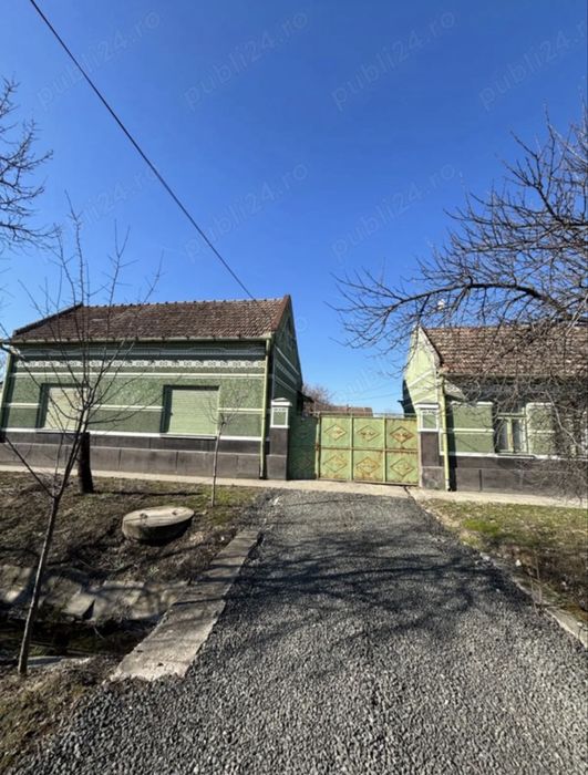 Casa de vanzare Nadlac (vizavi de Penny)