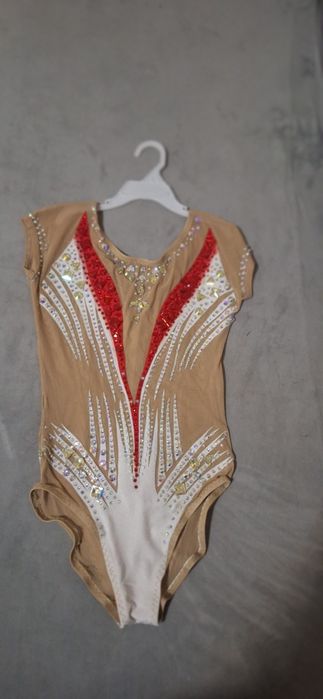 Трико за художествена гимнастика