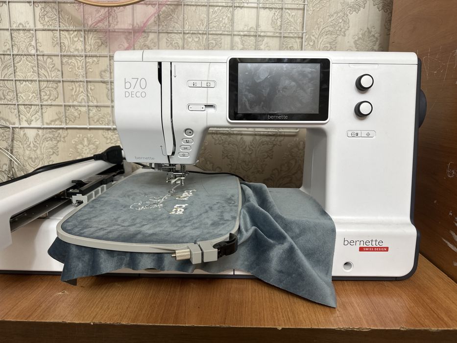 Оверлок,вышивалный