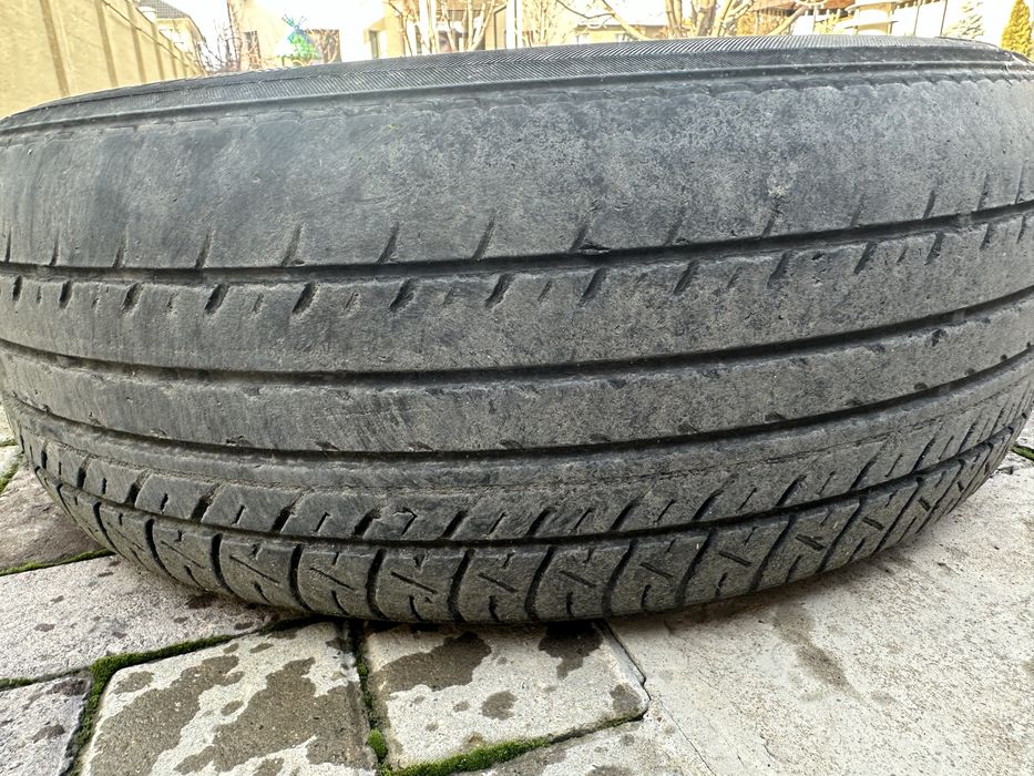 Шины летние б/у размер 215/60/16