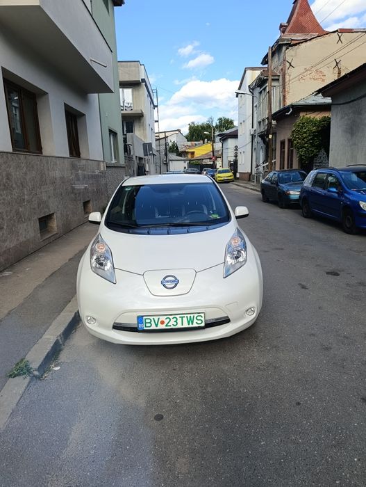 Nissan Leaf 30kw Full Electric