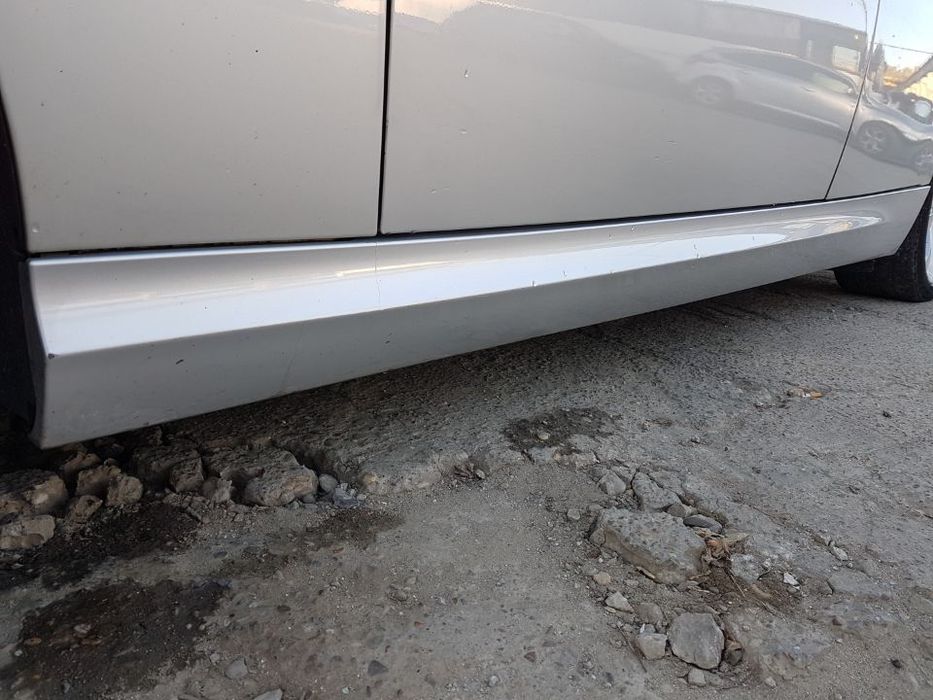 Ornament Prag Stanga BMW Seria 3 E90 Non Facelift NFL 2005 - 2011 Cod Culoare TitanSilber