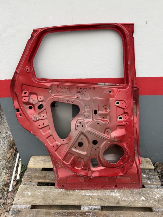 Задна лява врата Renault Captur 2024