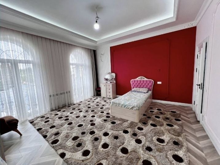 Аренда Дом! Мирабад,6 сот