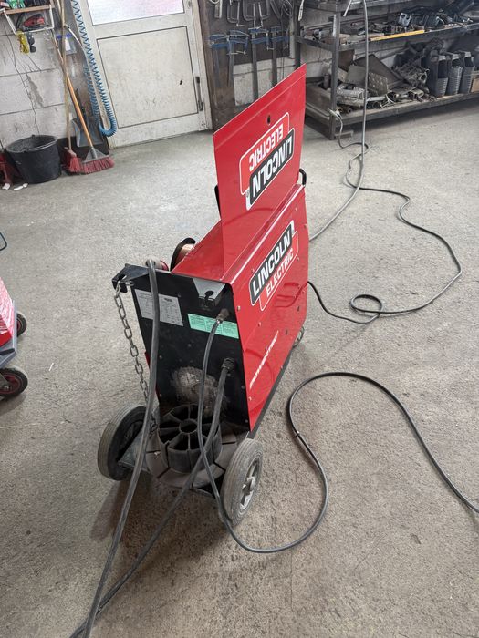 Lincol Electric mig 350 amperi