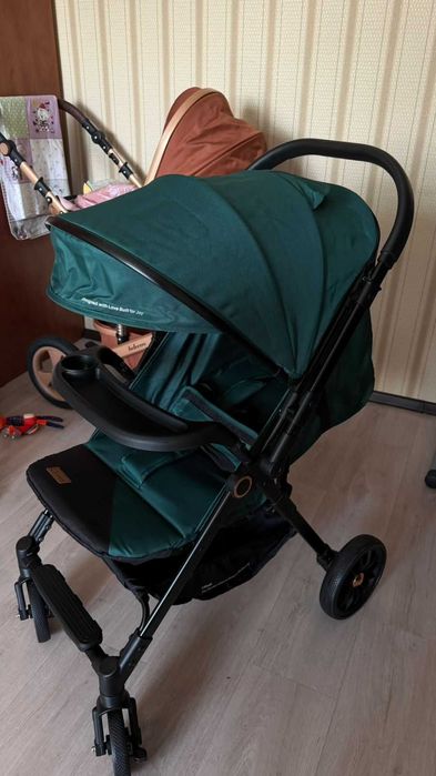 Продам новую детскую коляску.