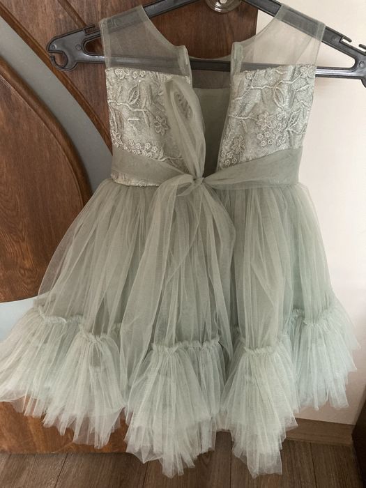 Зелена рокля за дете