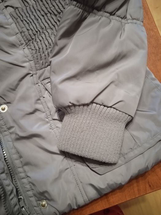 Късо зимно яке , много яко