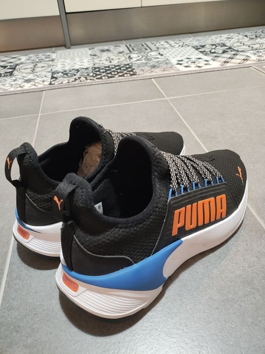Adidași Puma mărimea 39 unisex