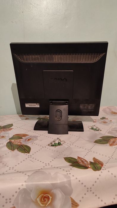 Монитор Beno с хранения в идеальном состоянии