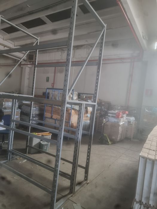 Rafturi paleți sau diverse