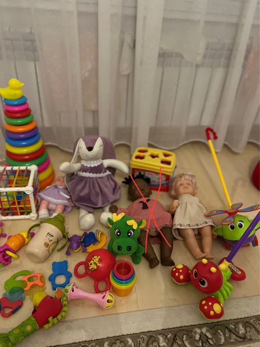 Продам детские игрушки.