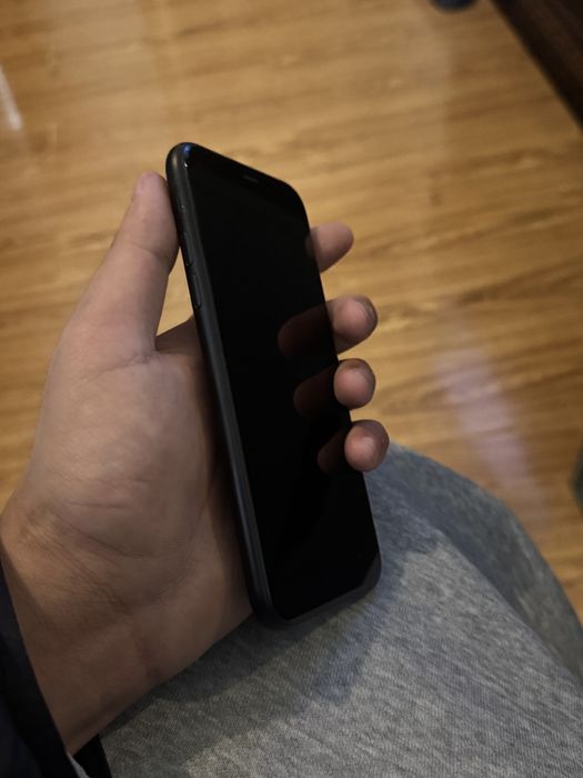 Iphone xr 64gb.