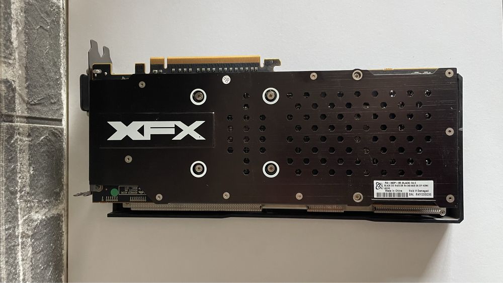 Видео карта XFX R9 8GB i SAPPHIRE NITRO RX580 8GB като нови