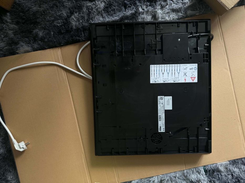 Vand plita electrica noua
