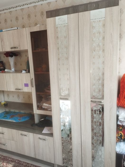 Продается  стенка