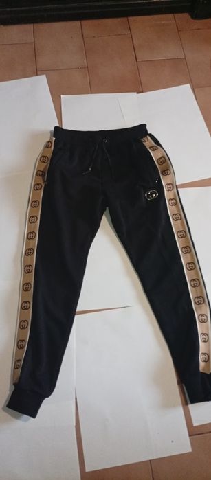 Gucci Екип Екипи и Шапки